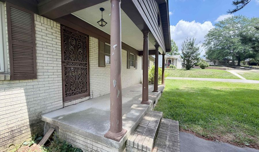 1008 North Pl, Benton, AR 72019 - 2 Beds, 1 Bath