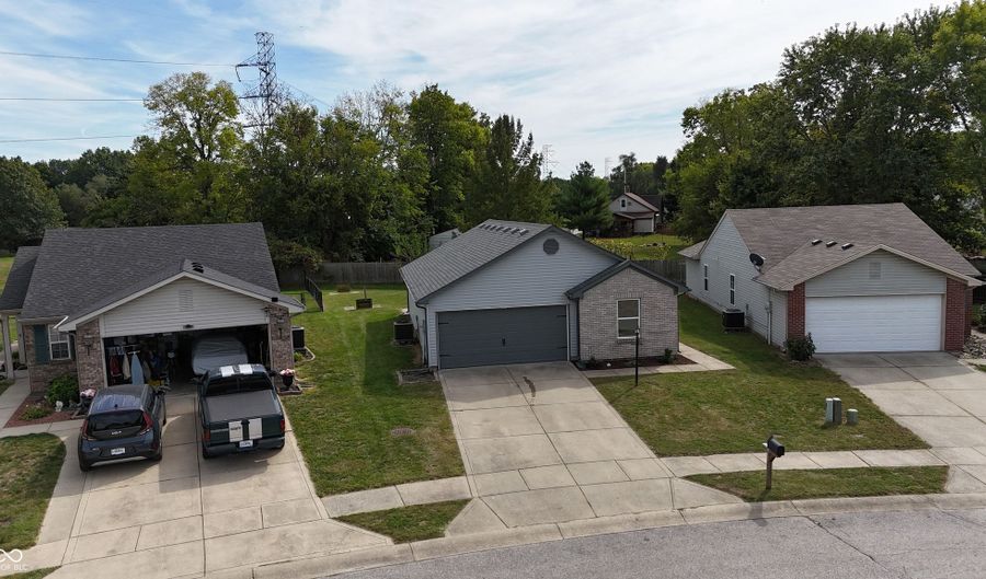 5409 Bluff View Dr, Indianapolis, IN 46217 - 3 Beds, 2 Bath