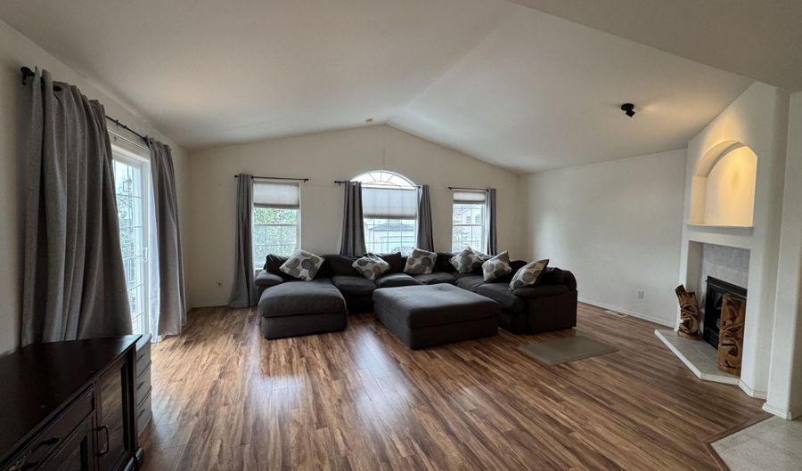 2115 Casey Cusack Loop, Anchorage, AK 99515 - 3 Beds, 3 Bath