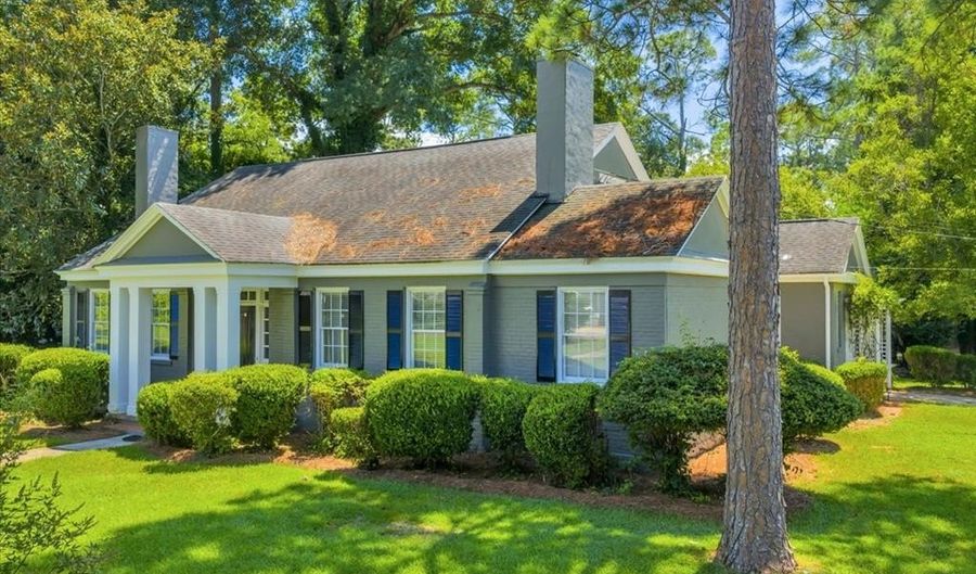 126 Bell St, Americus, GA 31709 - 4 Beds, 3 Bath
