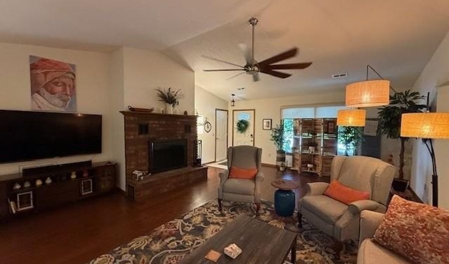 66 Wentworth Dr, Bella Vista, AR 72715 - 2 Beds, 2 Bath