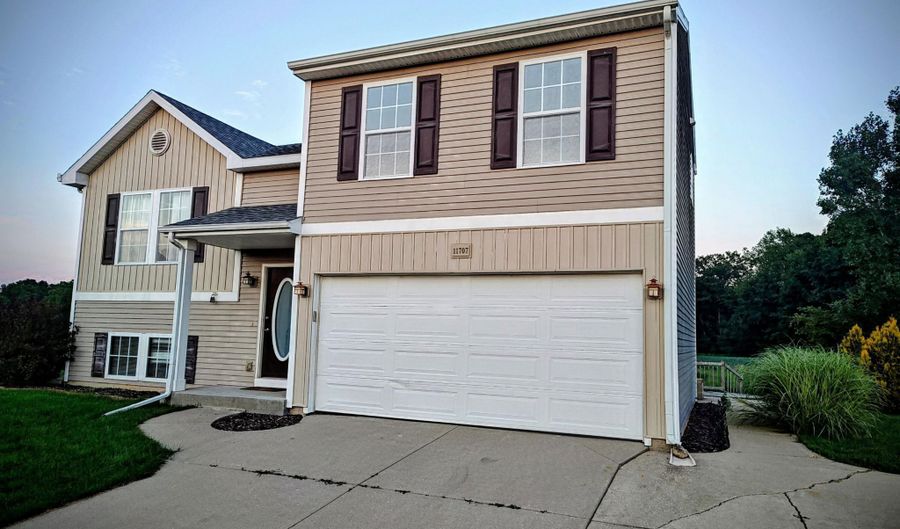11707 Bear Meadow Dr SE, Alto, MI 49302 - 3 Beds, 2 Bath