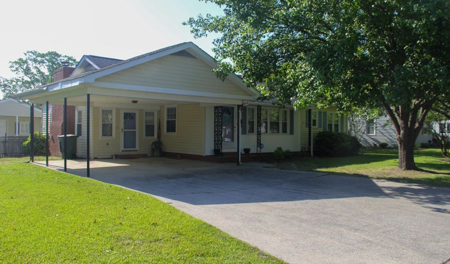 4237 Washington St, Ayden, NC 28513 - 3 Beds, 2 Bath