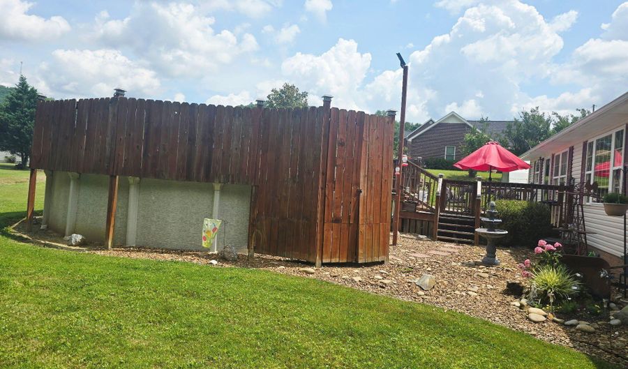 25 Red Oak Dr, Barbourville, KY 40906 - 3 Beds, 3 Bath