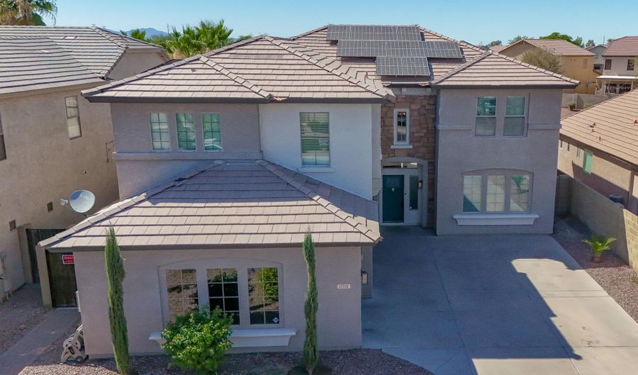 11718 W COCOPAH St, Avondale, AZ 85323 - 5 Beds, 3 Bath