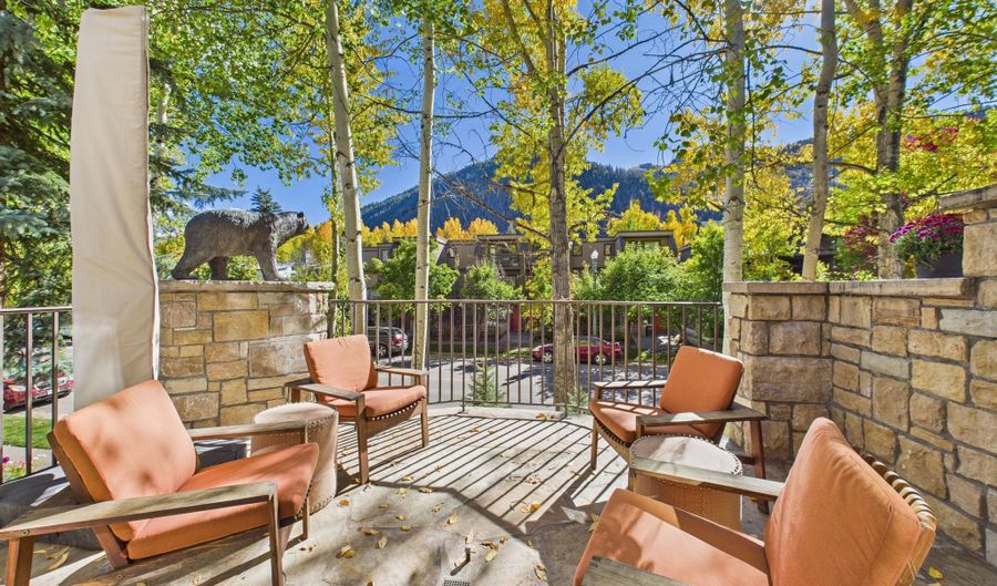 914 E Cooper Ave, Aspen, CO 81611 - 4 Beds, 4 Bath