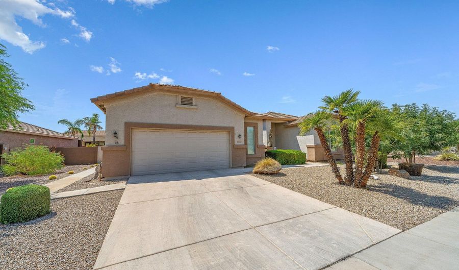 6860 S GRANITE Dr, Chandler, AZ 85249 - 3 Beds, 3 Bath