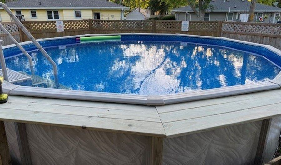 202 NE Crestmoor Pl, Ankeny, IA 50021 - 4 Beds, 2 Bath