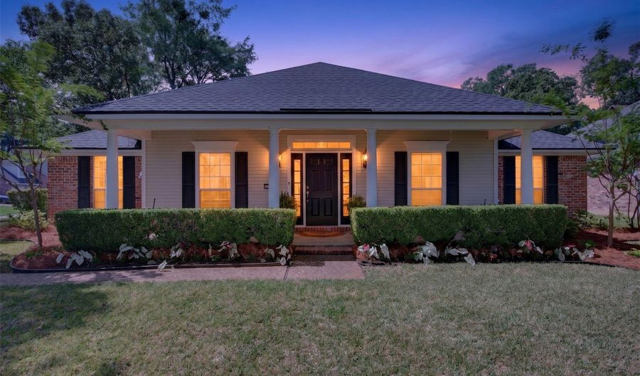 111 Hanging Moss Dr, Benton, LA 71006 - 4 Beds, 2 Bath