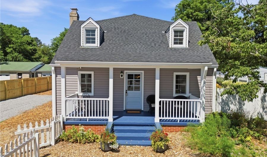 404 Short St, Ashland, VA 23005 - 4 Beds, 4 Bath