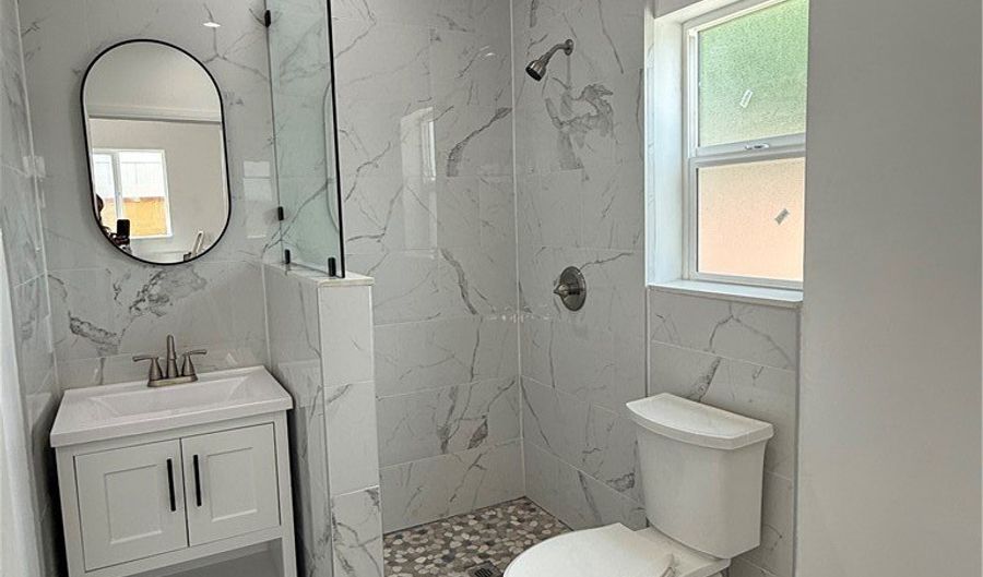 13763 W Kagel St, Arleta, CA 91331 - 1 Beds, 1 Bath