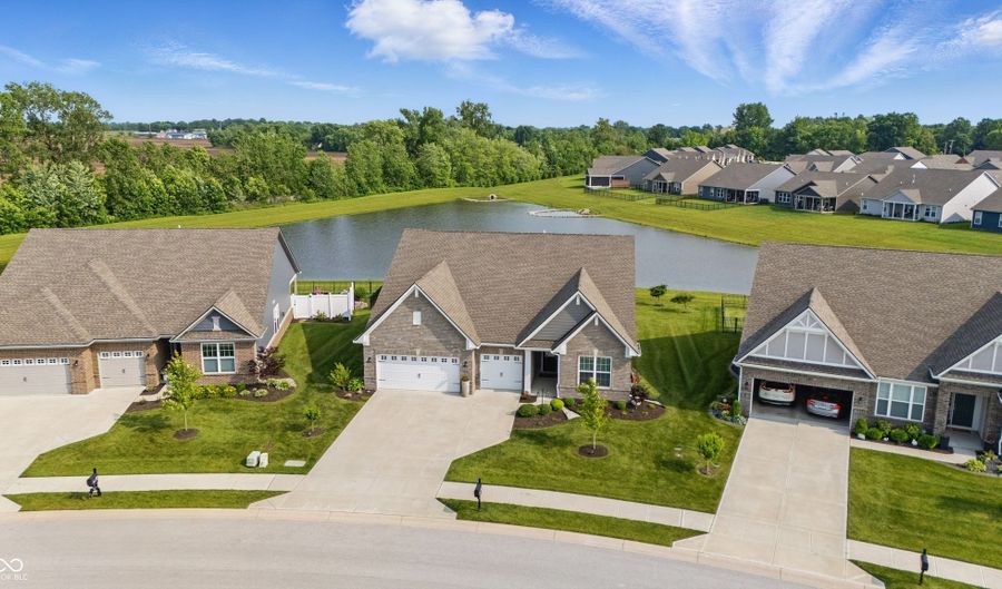 3839 Albert Ln, Bargersville, IN 46106 - 3 Beds, 4 Bath