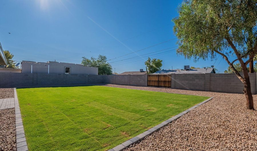 656 E MESQUITE Ave, Apache Junction, AZ 85119 - 3 Beds, 2 Bath