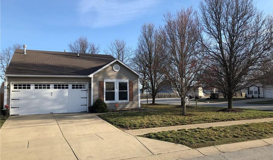 2422 Black Antler Ct, Indianapolis, IN 46217 - 2 Beds, 2 Bath