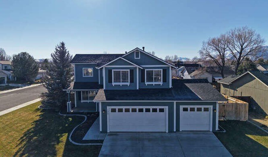 1367 Guiness Way, Gardnerville, NV 89410 - 3 Beds, 3 Bath