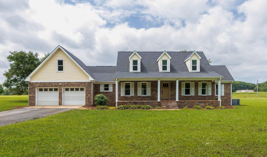 29385 Mooresville Rd, Ardmore, AL 35739 - 4 Beds, 3 Bath