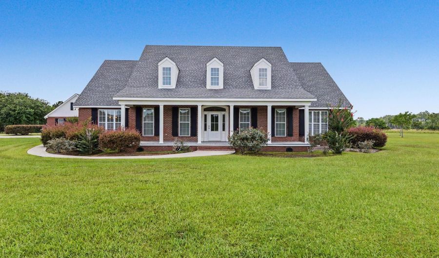 5140 Lower Bay Rd, Bay St. Louis, MS 39520 - 3 Beds, 4 Bath