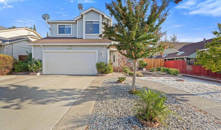 318 Redrock Dr, Antioch, CA 94509 - 5 Beds, 3 Bath