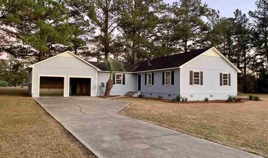 10716 County Line Rd, Andrews, SC 29510 - 3 Beds, 2 Bath