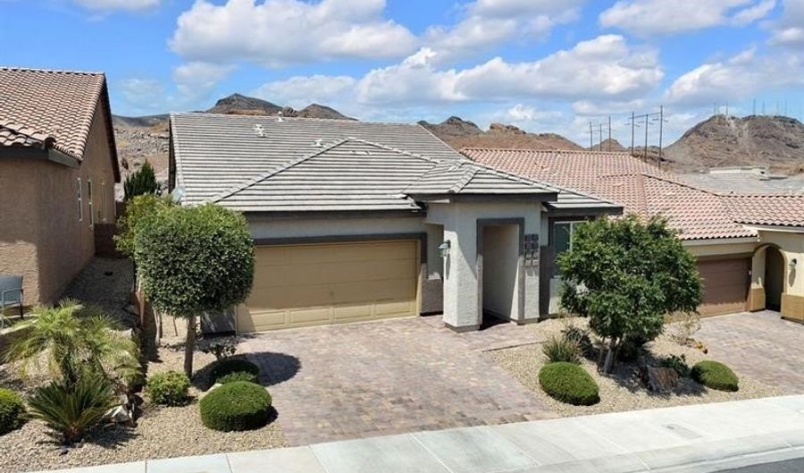 1063 Upper Springs St, Henderson, NV 89002 - 3 Beds, 2 Bath