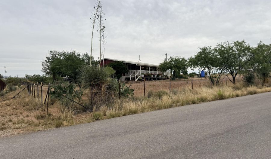 25345 E Comanche Trl, Benson, AZ 85602 - 3 Beds, 2 Bath