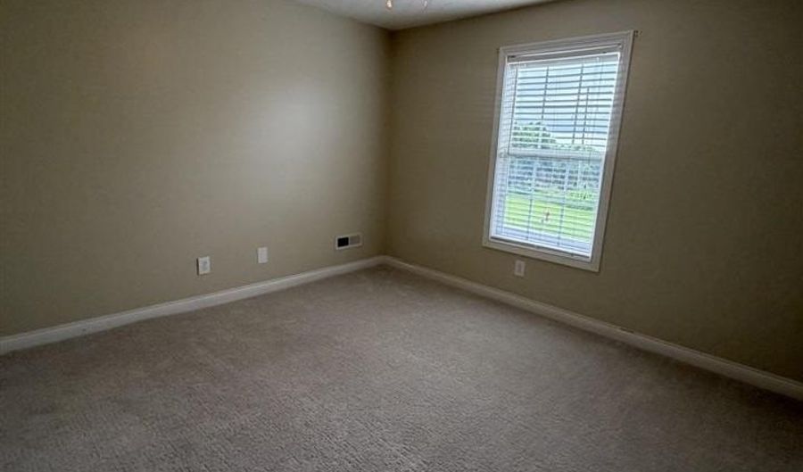 143 Jack Dr, Bardstown, KY 40004 - 3 Beds, 3 Bath