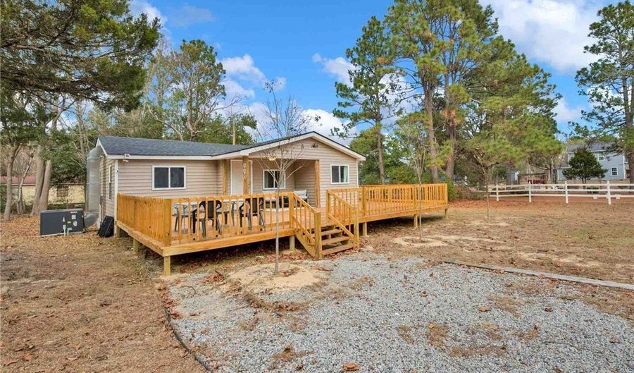 113 Chisholm St, Aberdeen, NC 28315 - 3 Beds, 1 Bath