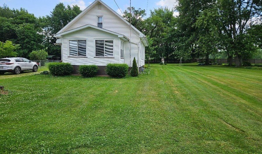 14960 Elmside St NE, Alliance, OH 44601 - 3 Beds, 1 Bath