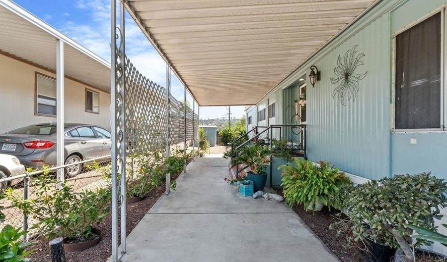 2515 Sweetwater Rd 77, Spring Valley, CA 91977 - 2 Beds, 2 Bath