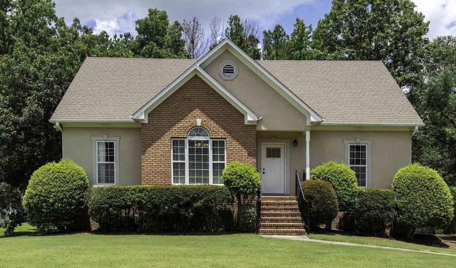 424 WYNLAKE Ln, Alabaster, AL 35007 - 4 Beds, 3 Bath