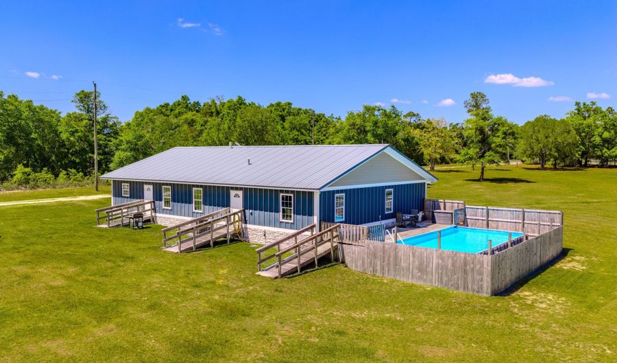 2089 Pike Pond Rd, Alford, FL 32420 - 4 Beds, 3 Bath