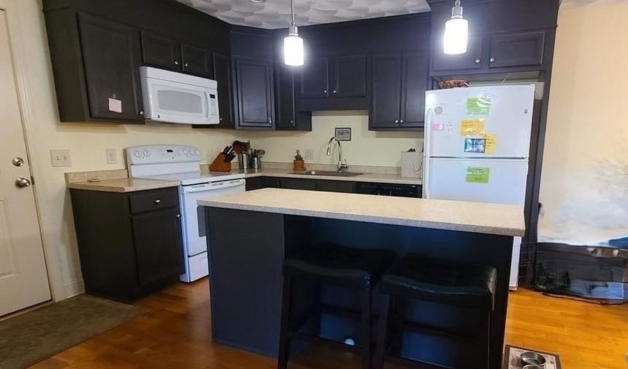 15 Saw Mill Dr 303, North Kingstown, RI 02852 - 1 Beds, 1 Bath