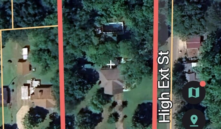 423 S Matubba St, Aberdeen, MS 39730 - 4 Beds, 3 Bath
