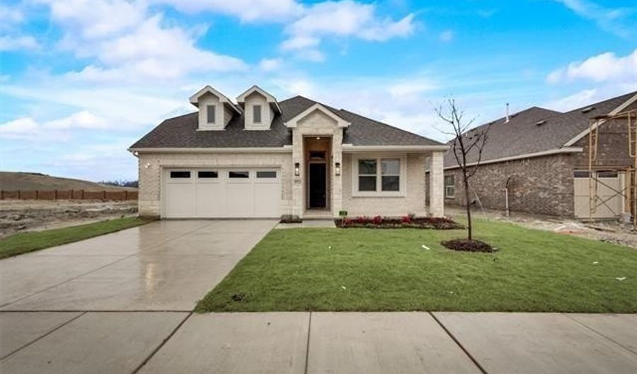 921 Baybrook Dr, Anna, TX 75409 - 4 Beds, 3 Bath