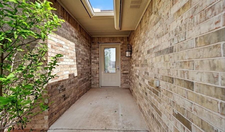 1828 Caribou Cir, Altus, OK 73521 - 4 Beds, 3 Bath