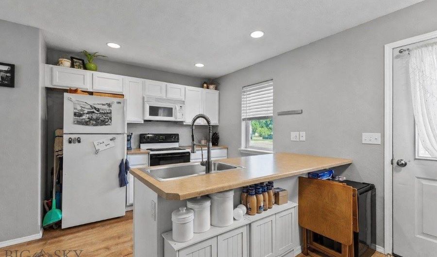904 Jeanette Pl, Belgrade, MT 59714 - 2 Beds, 1 Bath