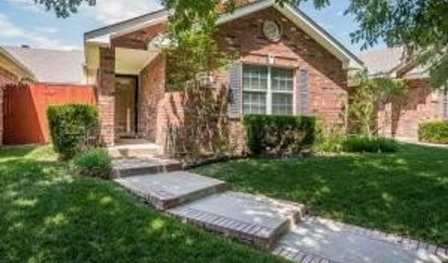 3522 S MIRROR St, Amarillo, TX 79118 - 2 Beds, 2 Bath