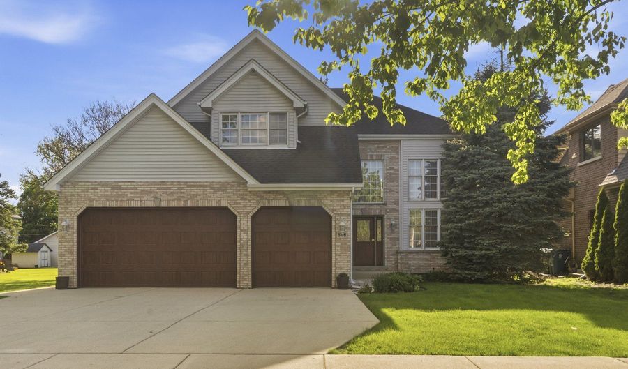 546 N 4th Ave, Addison, IL 60101 - 4 Beds, 3 Bath
