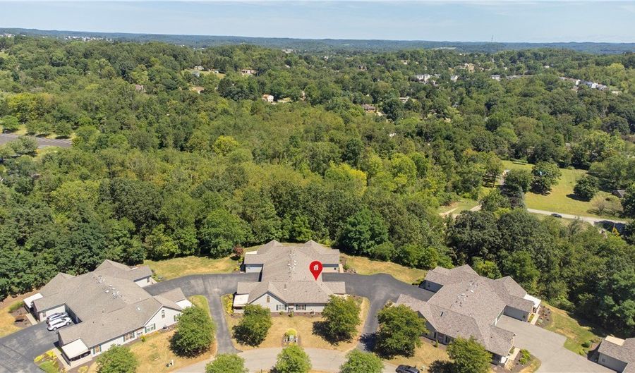 5158 Polo Fields Dr, Hampton, PA 15044 - 2 Beds, 2 Bath