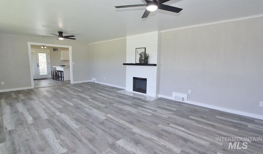 520 E Logan, Caldwell, ID 83605 - 4 Beds, 3 Bath