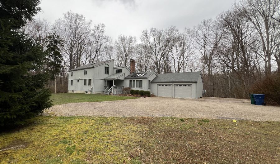 82 Sill Ln, Old Lyme, CT 06371 - 4 Beds, 3 Bath