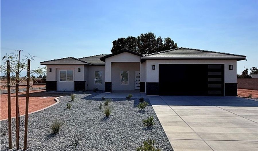 20420 Yuma Rd, Apple Valley, CA 92307 - 3 Beds, 2 Bath