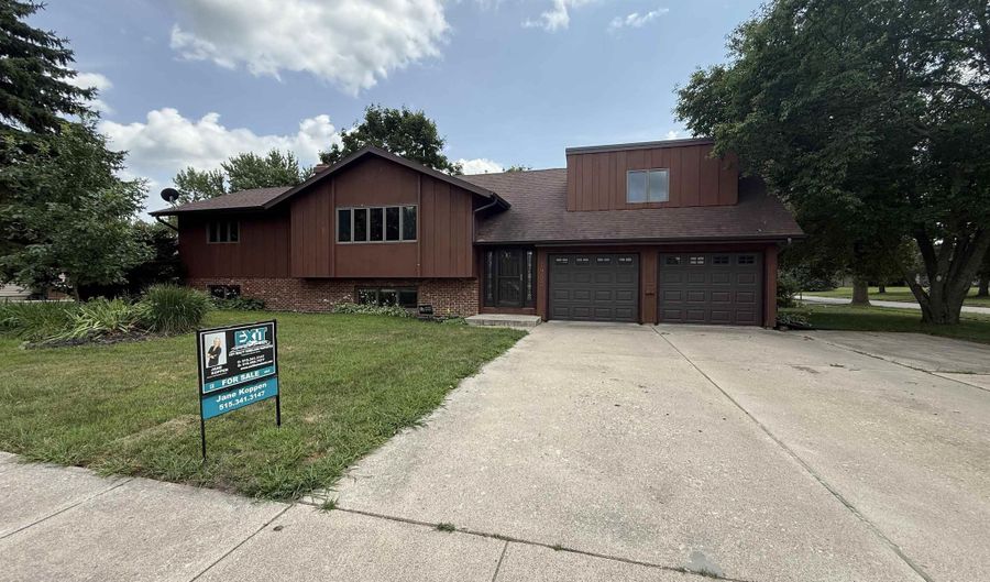 1902 E Lucas St, Algona, IA 50511 - 4 Beds, 3 Bath