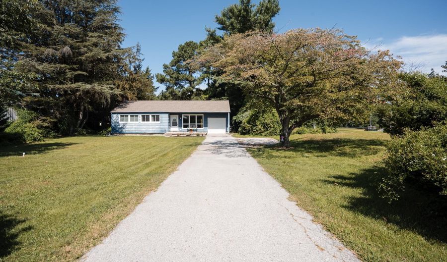 381 DUCK CREEK Pkwy, Clayton, DE 19938 - 3 Beds, 2 Bath