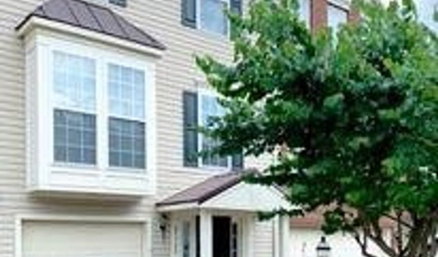 25388 PEACEFUL Ter, Aldie, VA 20105 - 3 Beds, 4 Bath