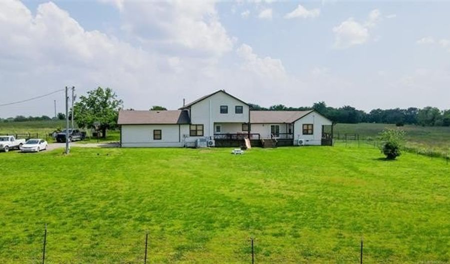 4621 Garfield Rd, Beggs, OK 74421 - 4 Beds, 4 Bath