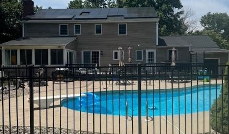 100 KNICKERBOCKER Dr, Belle Mead, NJ 08502 - 5 Beds, 3 Bath