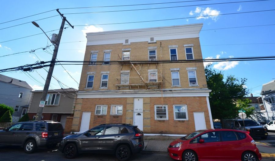 169-171 AVENUE F 3C, Bayonne, NJ 07002 - 2 Beds, 1 Bath