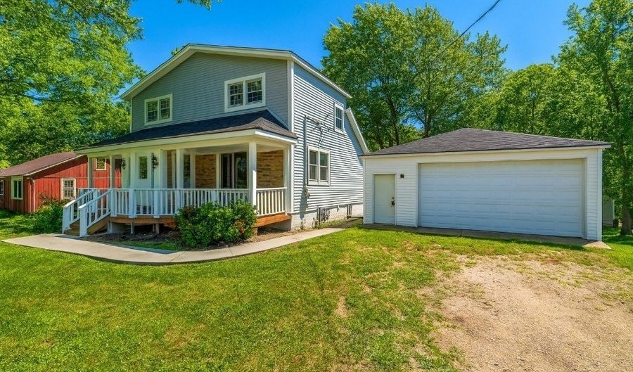 24199 W Beach Grove Rd, Antioch, IL 60002 - 3 Beds, 2 Bath