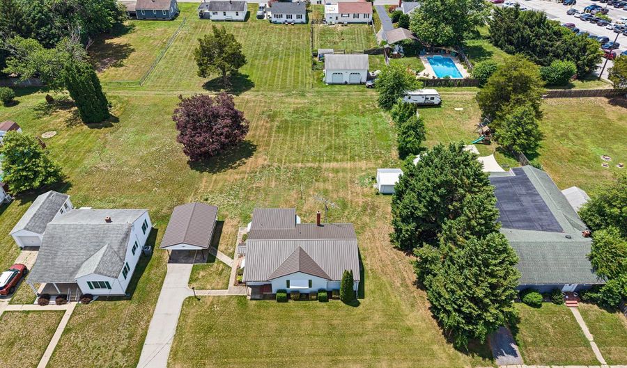 107 N REED St, Clayton, DE 19938 - 2 Beds, 1 Bath